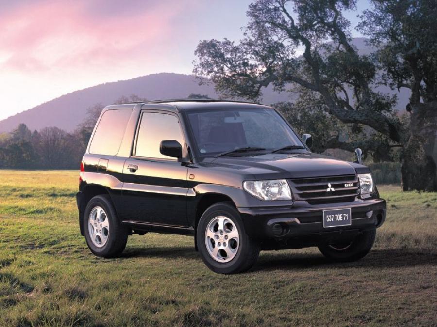  Mitsubishi Pajero iO 3-Door 2000 года  (фото 2 из 2)